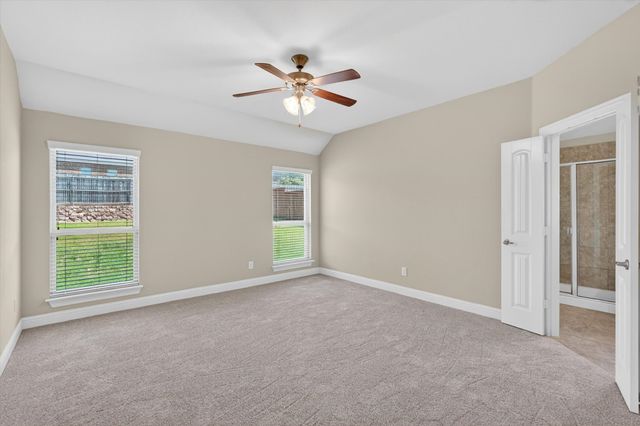 557 Lake Bluff Avenue, Oak Point, TX 75068