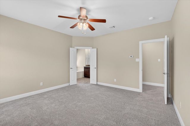 557 Lake Bluff Avenue, Oak Point, TX 75068