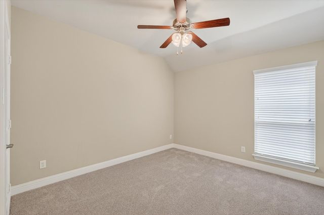 557 Lake Bluff Avenue, Oak Point, TX 75068