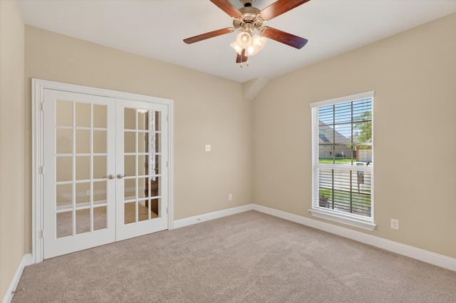 557 Lake Bluff Avenue, Oak Point, TX 75068