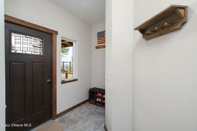 12251 W Blessing Hill RD, Post Falls, ID 83854