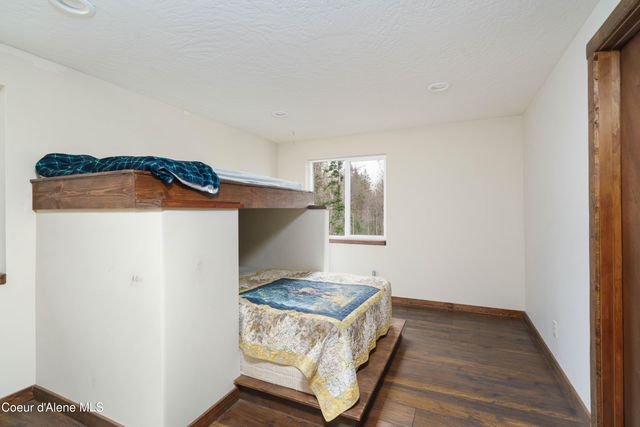 12251 W Blessing Hill RD, Post Falls, ID 83854