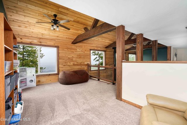 12251 W Blessing Hill RD, Post Falls, ID 83854