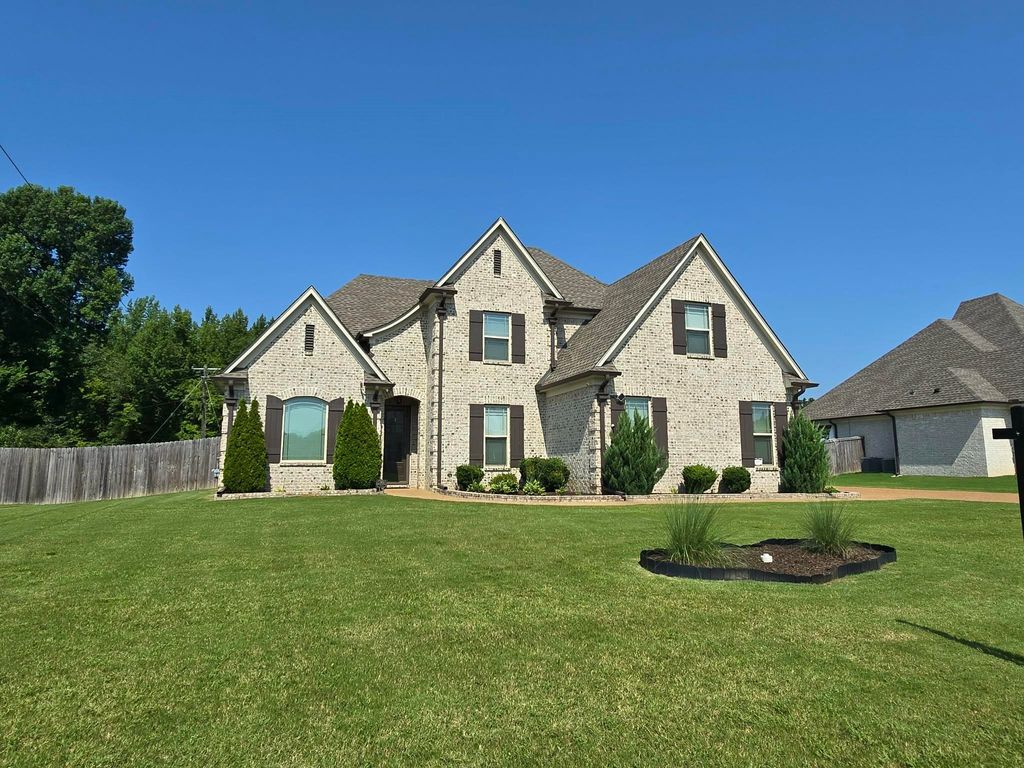 250 CAMBRIDGE PASS, Oakland, TN 38060