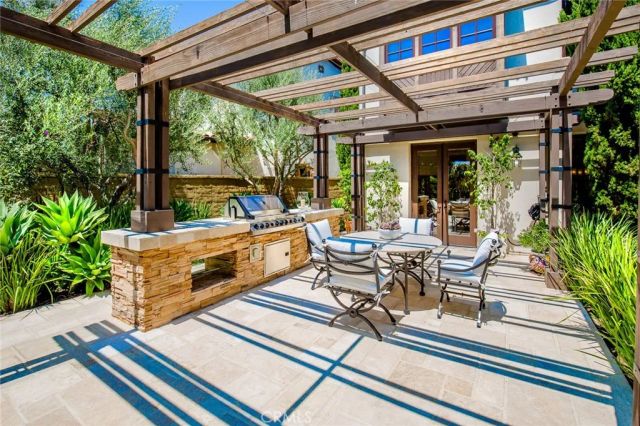 6 Gentle Breeze, Newport Coast, CA 92657
