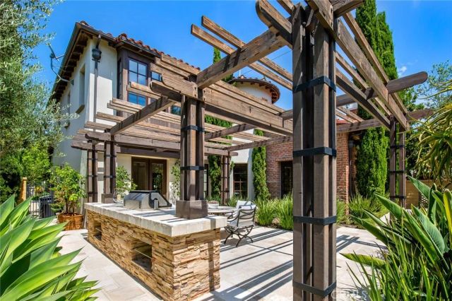 6 Gentle Breeze, Newport Coast, CA 92657