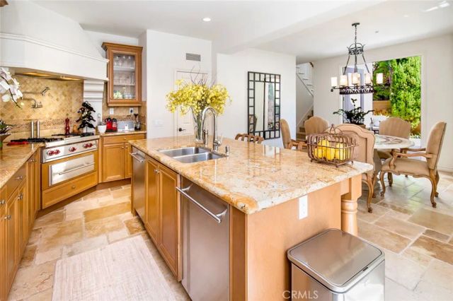 6 Gentle Breeze, Newport Coast, CA 92657