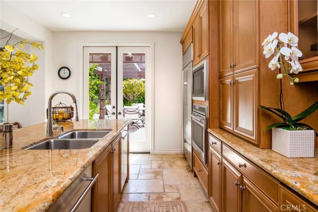 6 Gentle Breeze, Newport Coast, CA 92657