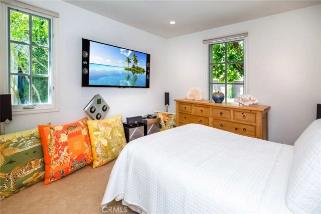 6 Gentle Breeze, Newport Coast, CA 92657