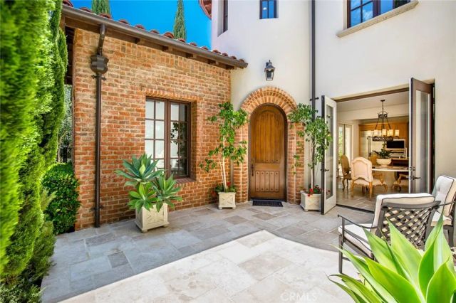 6 Gentle Breeze, Newport Coast, CA 92657