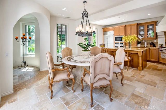 6 Gentle Breeze, Newport Coast, CA 92657