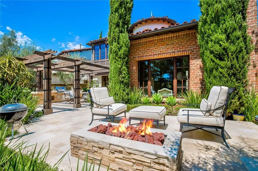 6 Gentle Breeze, Newport Coast, CA 92657