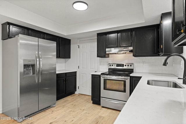 4809 Grecian Ct, Louisville, KY 40272