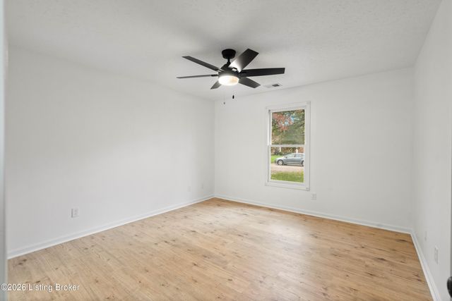 4809 Grecian Ct, Louisville, KY 40272