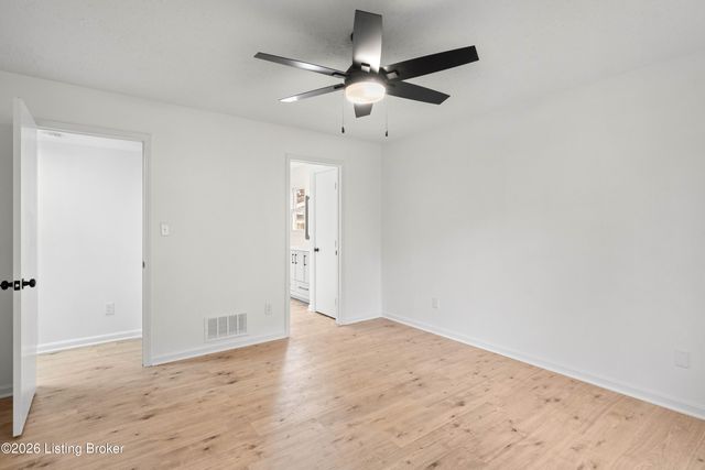 4809 Grecian Ct, Louisville, KY 40272