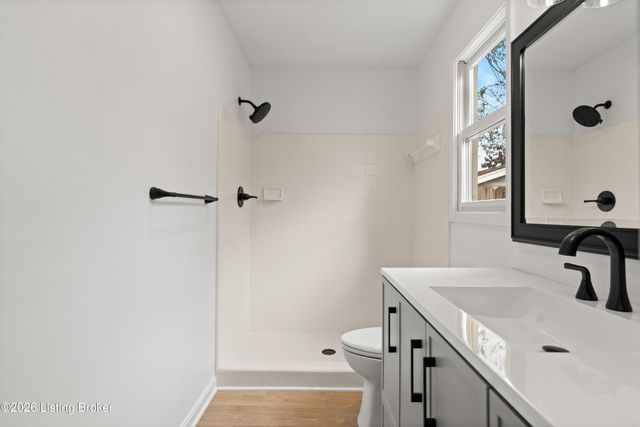 4809 Grecian Ct, Louisville, KY 40272