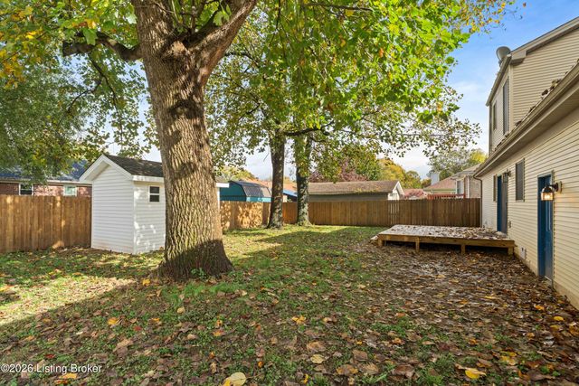 4809 Grecian Ct, Louisville, KY 40272