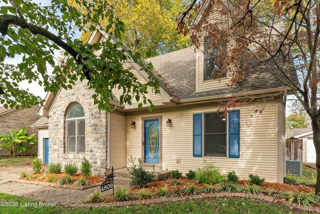 4809 Grecian Ct, Louisville, KY 40272