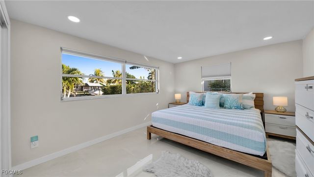 4919 SW 3rd AVE, Cape Coral, FL 33914