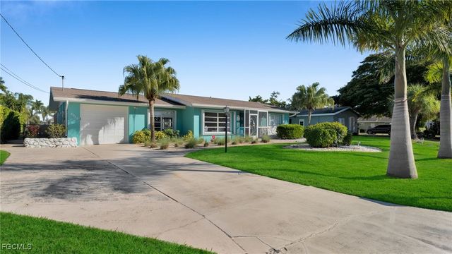 4919 SW 3rd AVE, Cape Coral, FL 33914