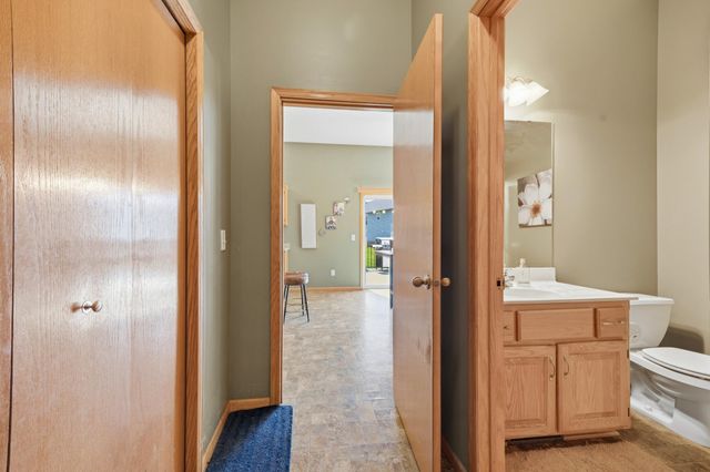 7364 Lambert Avenue NE, Albertville, MN 55301