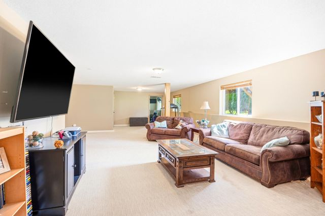 7364 Lambert Avenue NE, Albertville, MN 55301