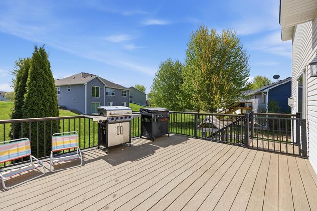 7364 Lambert Avenue NE, Albertville, MN 55301