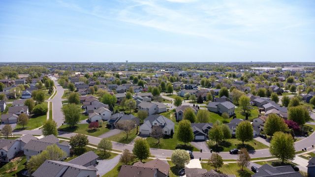 7364 Lambert Avenue NE, Albertville, MN 55301