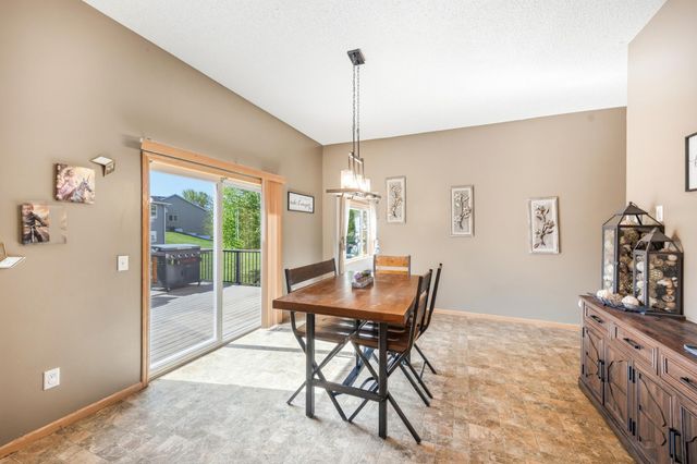 7364 Lambert Avenue NE, Albertville, MN 55301