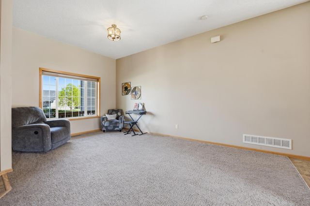 7364 Lambert Avenue NE, Albertville, MN 55301