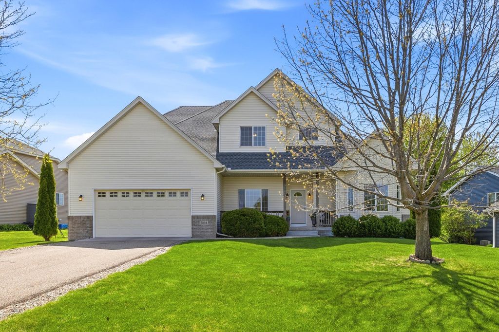 7364 Lambert Avenue NE, Albertville, MN 55301