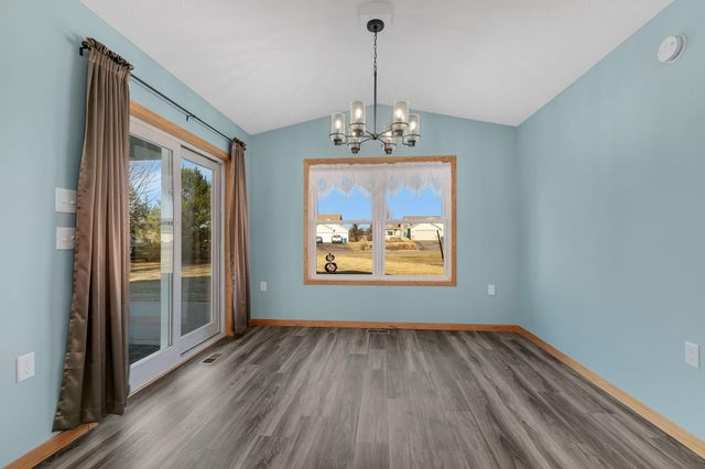 530 Graceview Loop, Saint Joseph, MN 56374