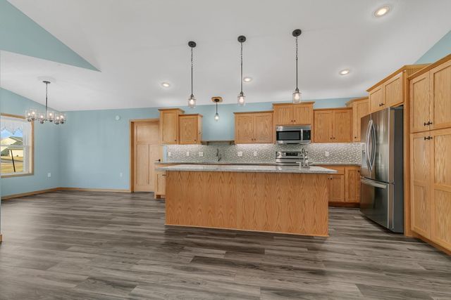 530 Graceview Loop, Saint Joseph, MN 56374