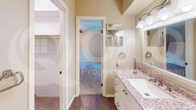 5809 Chimney Wood Circle, Fort Worth, TX 76112