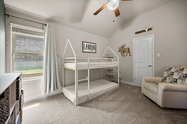 909 Thistle Hill Trail, Weatherford, TX 76087