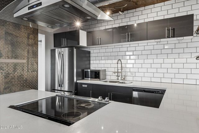 207 W CLARENDON Avenue G22, Phoenix, AZ 85013