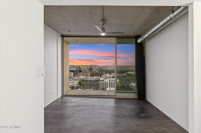 207 W CLARENDON Avenue G22, Phoenix, AZ 85013