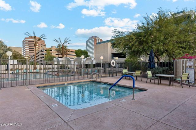 207 W CLARENDON Avenue G22, Phoenix, AZ 85013