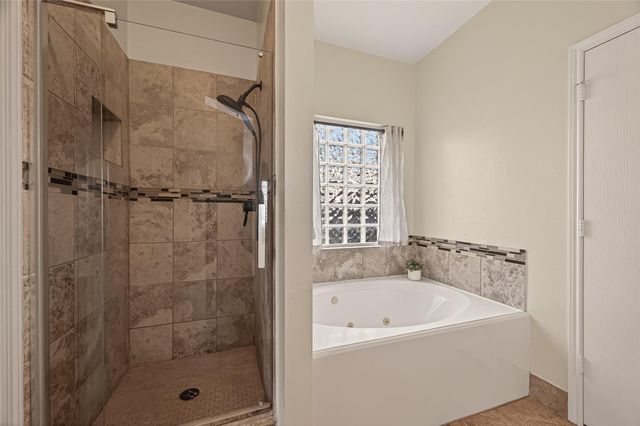 9904 Fair Brook Way, Pearland, TX 77584