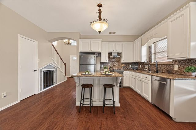 9904 Fair Brook Way, Pearland, TX 77584