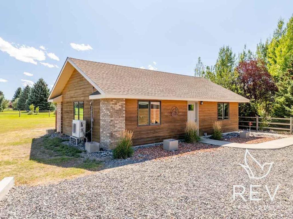 19 Diamond View Rd, Cody, WY 82414 photo 5