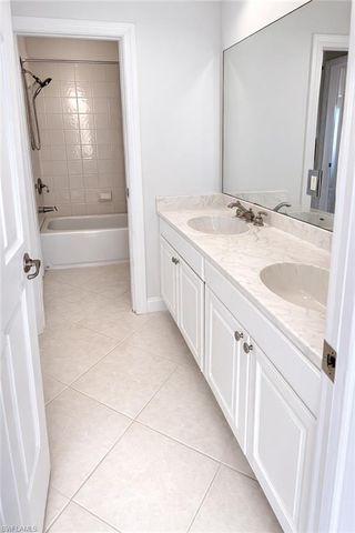 15501 Cadiz LN, Naples, FL 34110