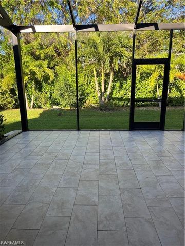 15501 Cadiz LN, Naples, FL 34110