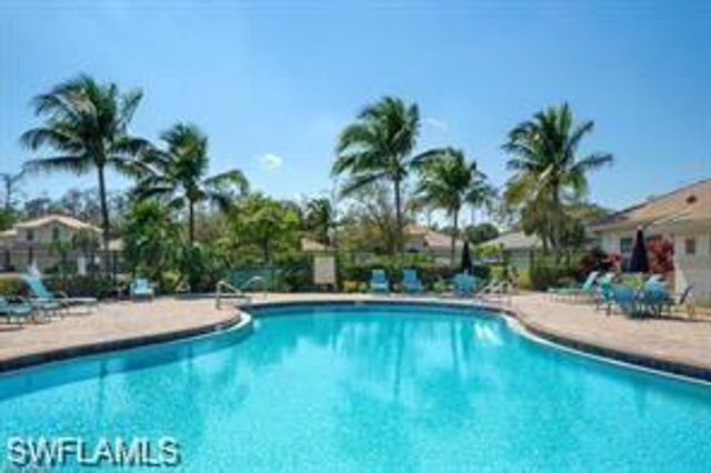 15501 Cadiz LN, Naples, FL 34110