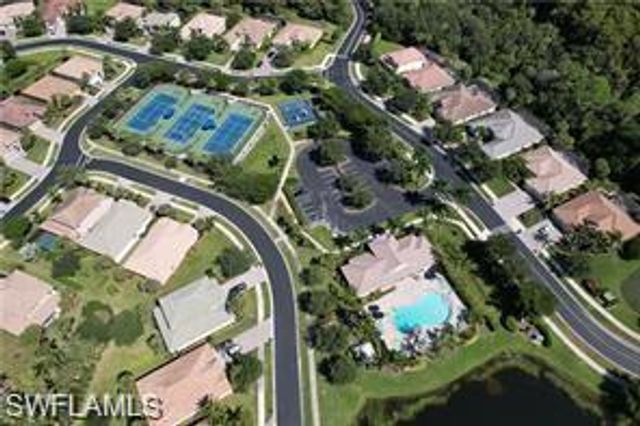 15501 Cadiz LN, Naples, FL 34110