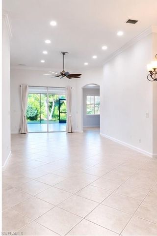 15501 Cadiz LN, Naples, FL 34110