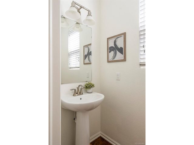 11045 E 28th Pl, Denver, CO 80238