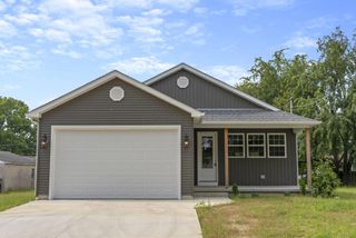 1651 Hillcrest Avenue, Obetz, OH 43207