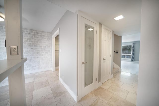 500 E Riverside DR 242, Austin, TX 78704