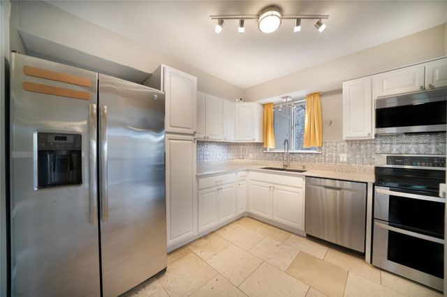 500 E Riverside DR 242, Austin, TX 78704